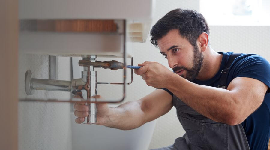 Expert burst pipe repair services in Calera, OK